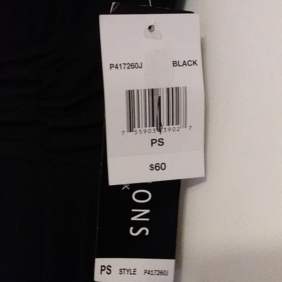 Dress - Picture 4 of 4